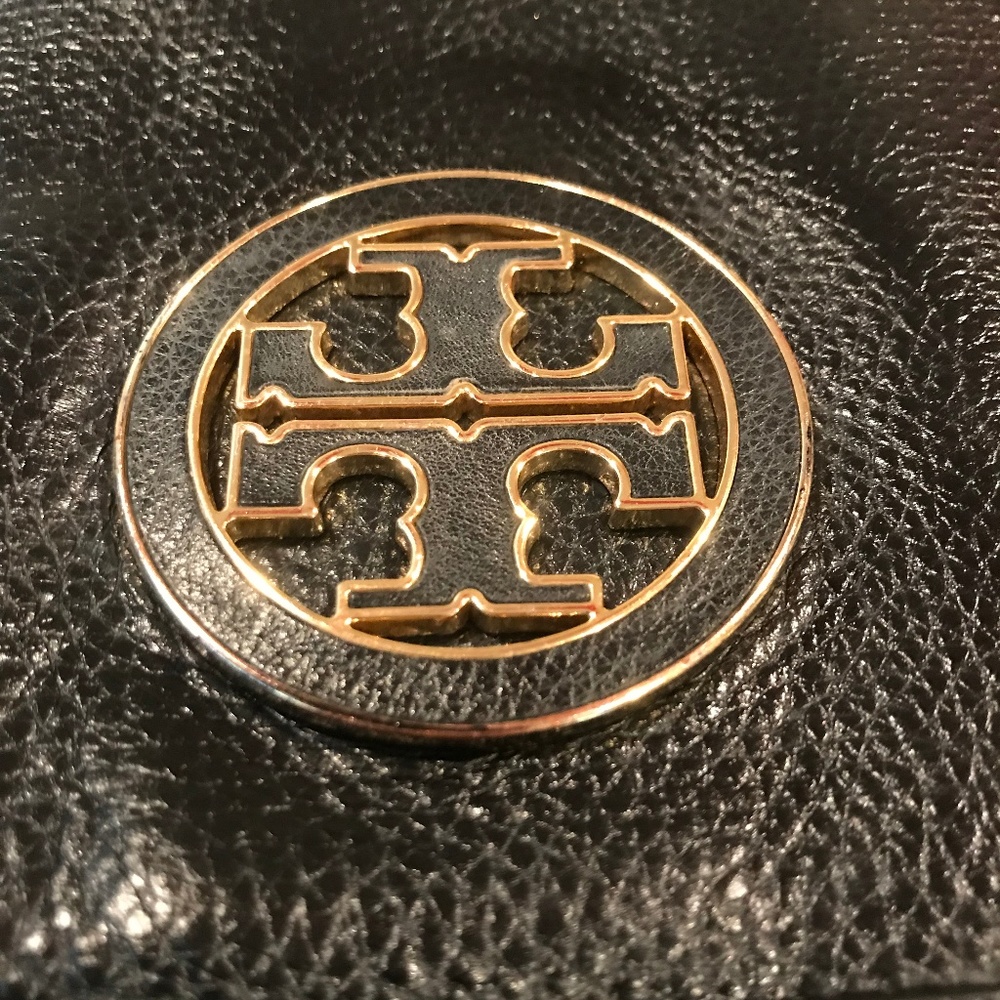 Tory Burch Black Amanda Logo Crossbody Purse - Picture 2 of 5